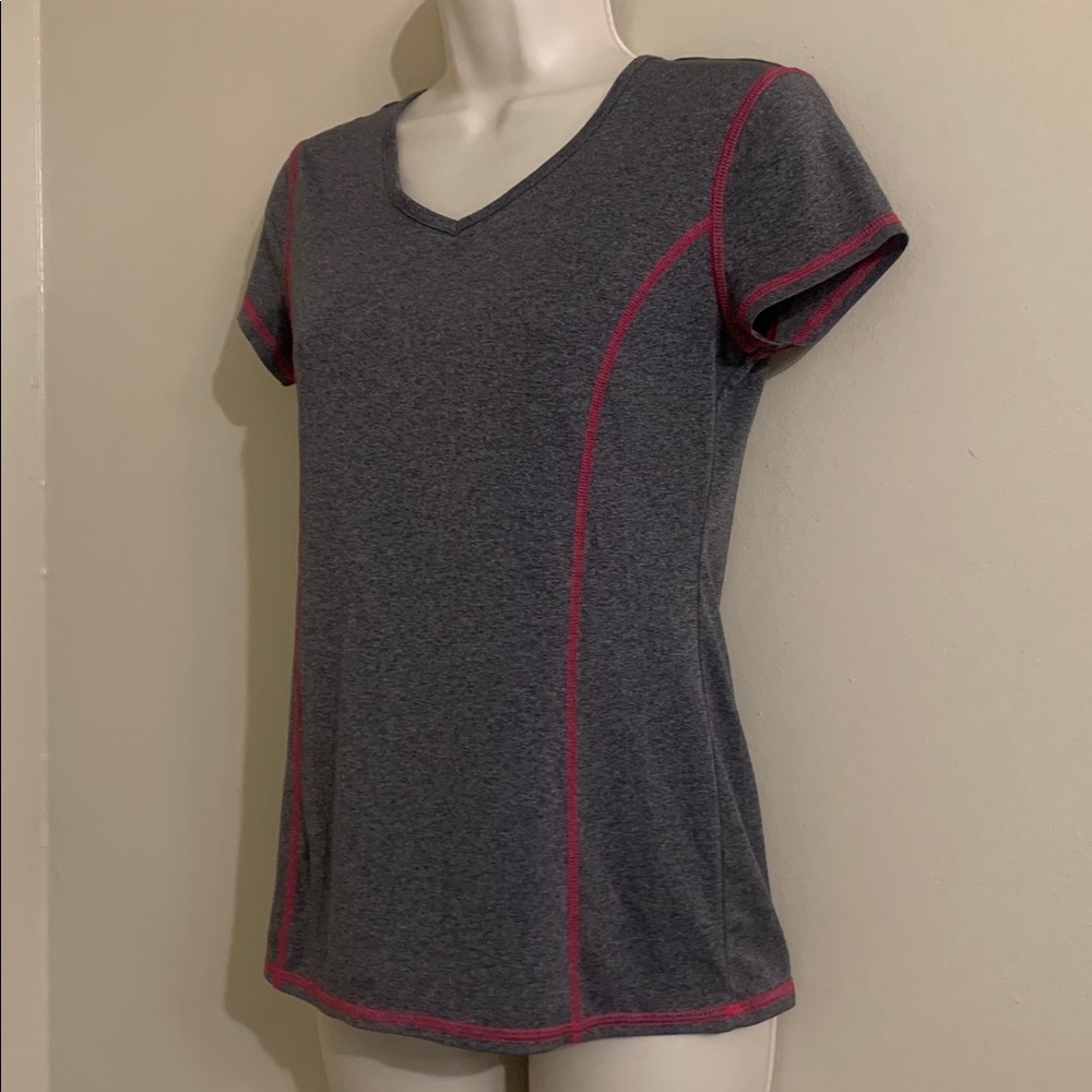 Danskin Now Charcoal Semi-Fitted Top